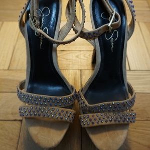 (Jessica Simpson) High heel